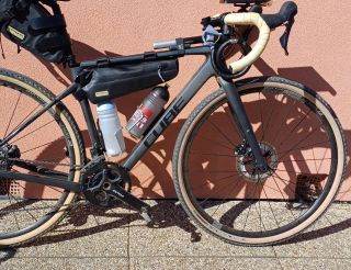 Včera 1.5. jsem se po dlouhé době dočkal gravel kola a po dlouhé touze absolvovat nějakou expedici jsem se rozhod o jeho...